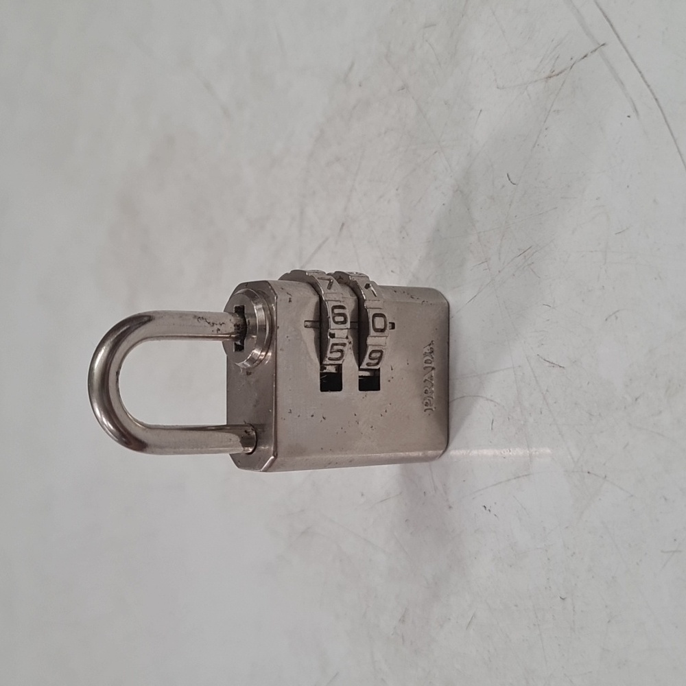 PRADA LOCK